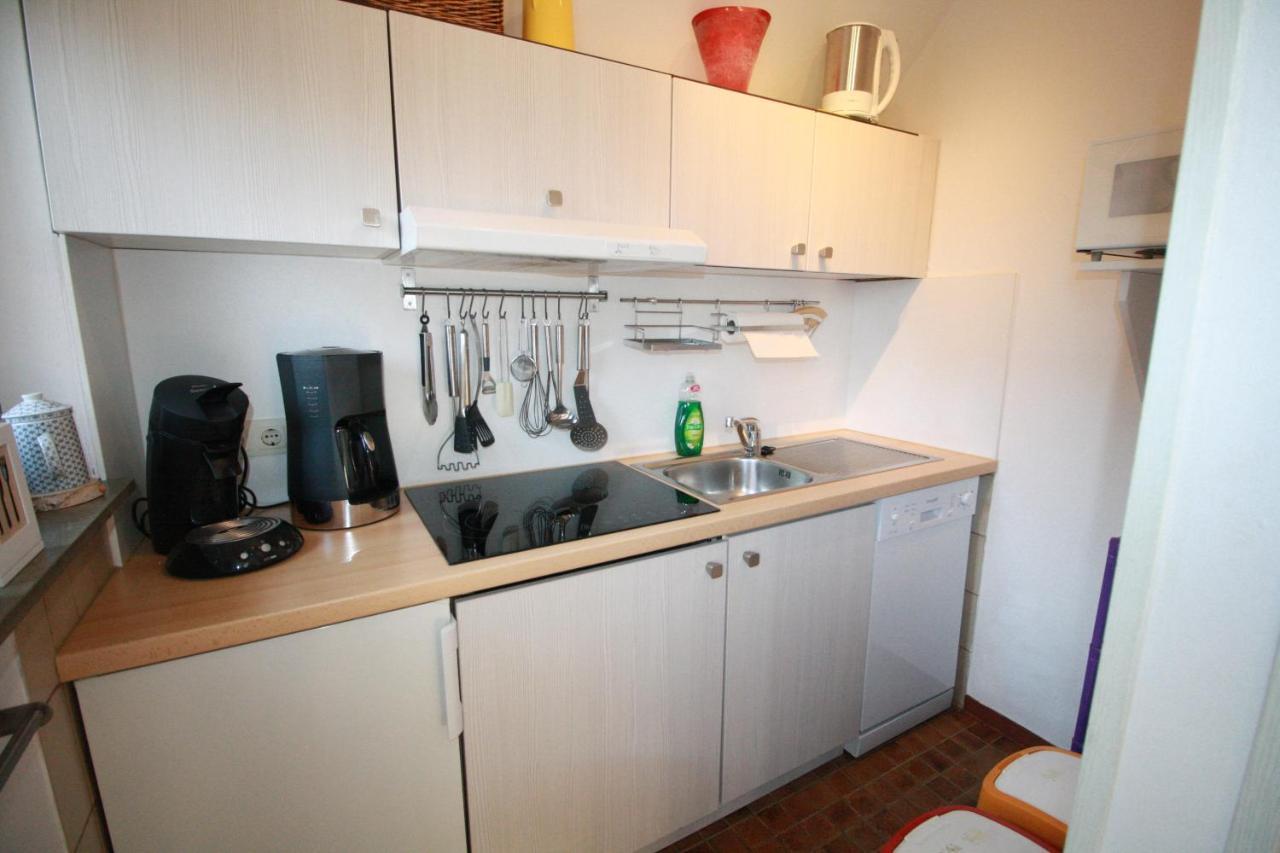 Haus Schilling Lägenhet Esens Exteriör bild