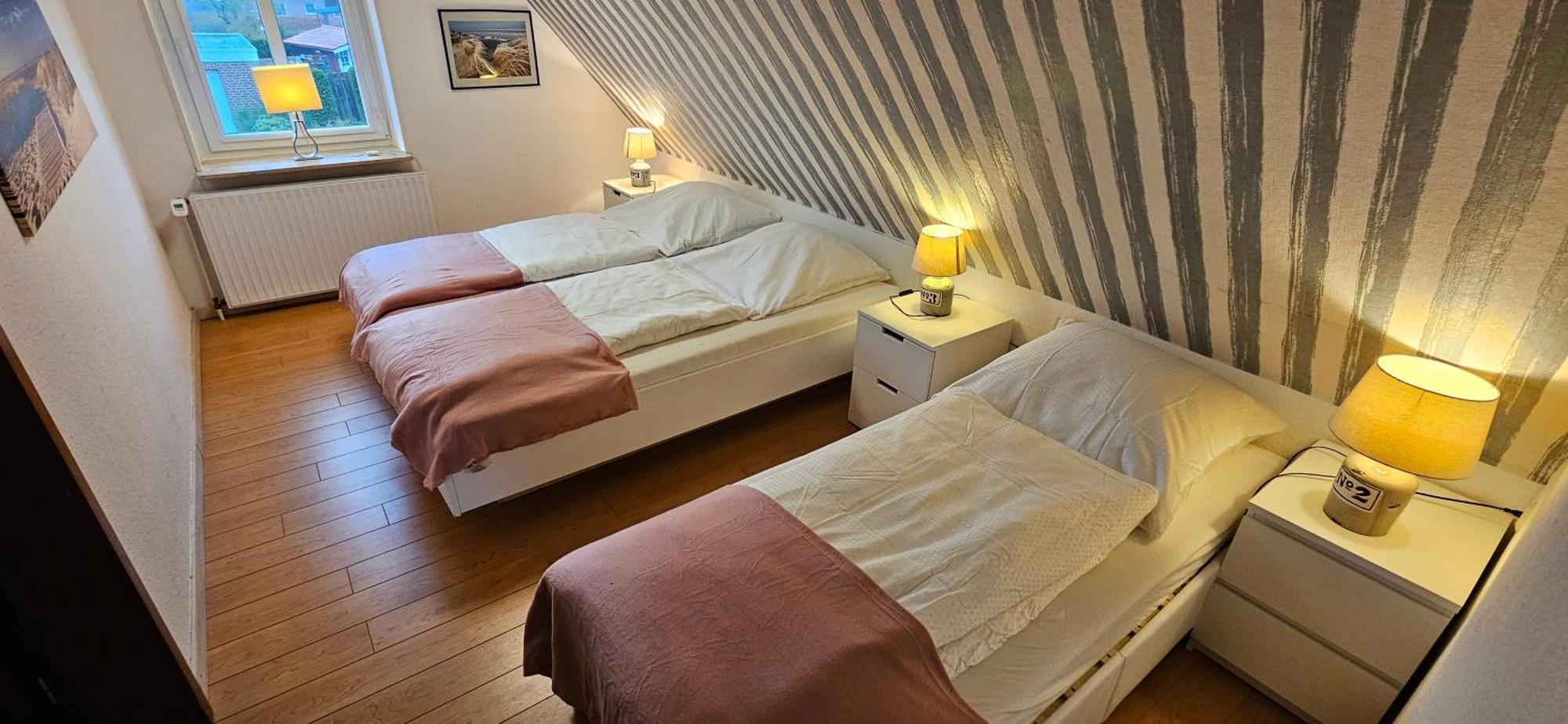 Haus Schilling Lägenhet Esens Exteriör bild