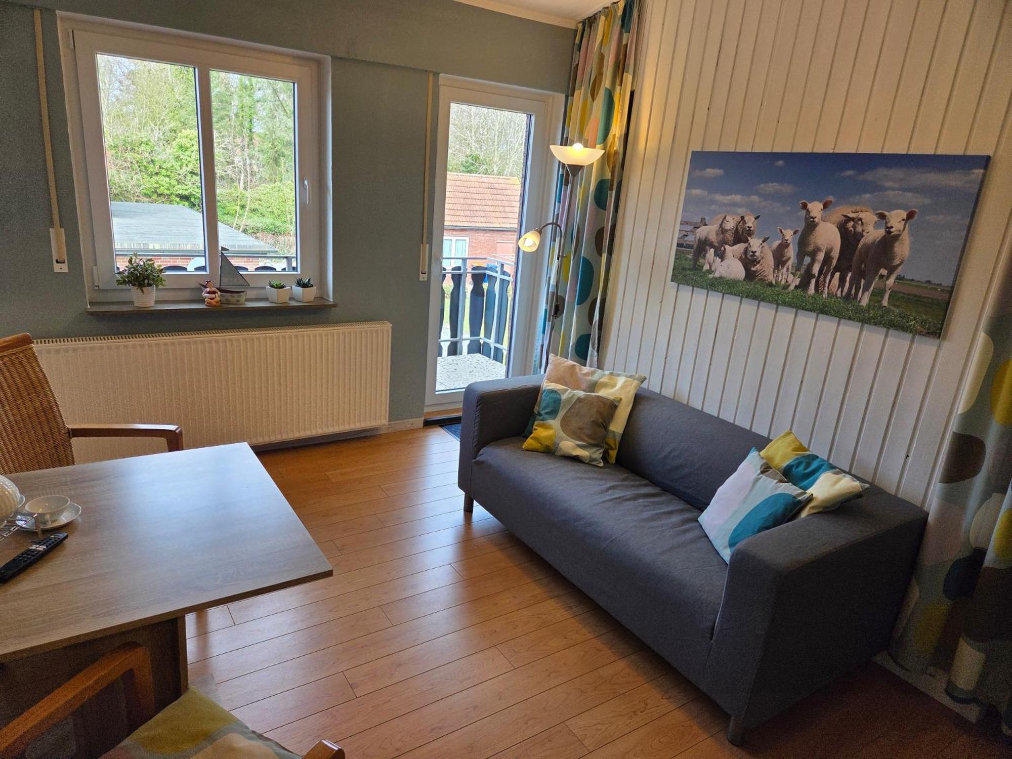 Haus Schilling Lägenhet Esens Exteriör bild