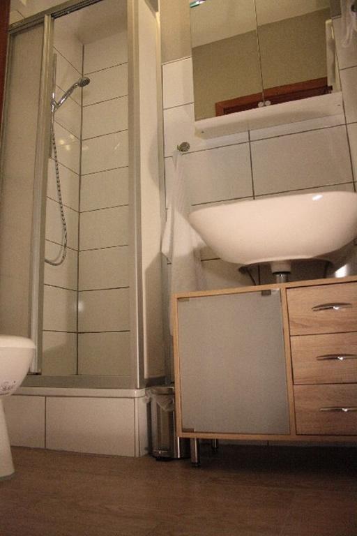 Haus Schilling Lägenhet Esens Exteriör bild